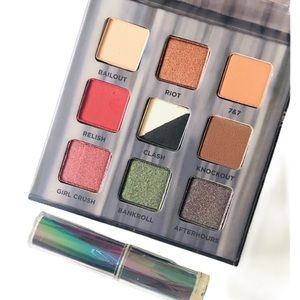 LE: Urban Decay: Troublemaker Eyeshadow Palette